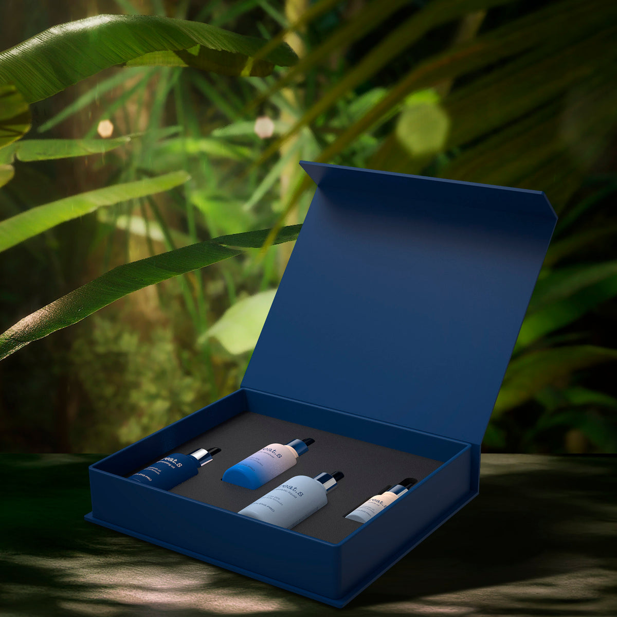 Treat.s cosmetics set for manicure and pedicure