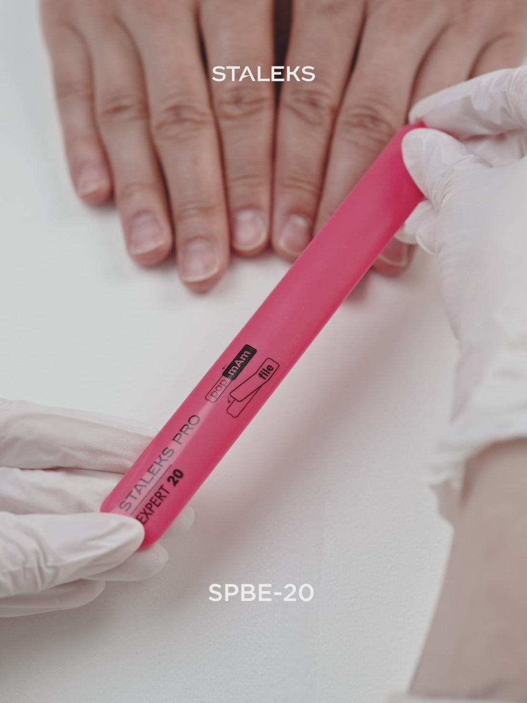 Load Video: STALEKS EXPERT 20 Straight beveled plastic base for nail file (162 mm)